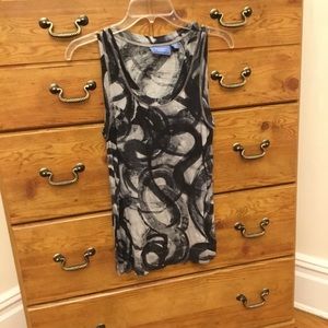 SIMPLY VERA SLEEVELESS TANK TOP